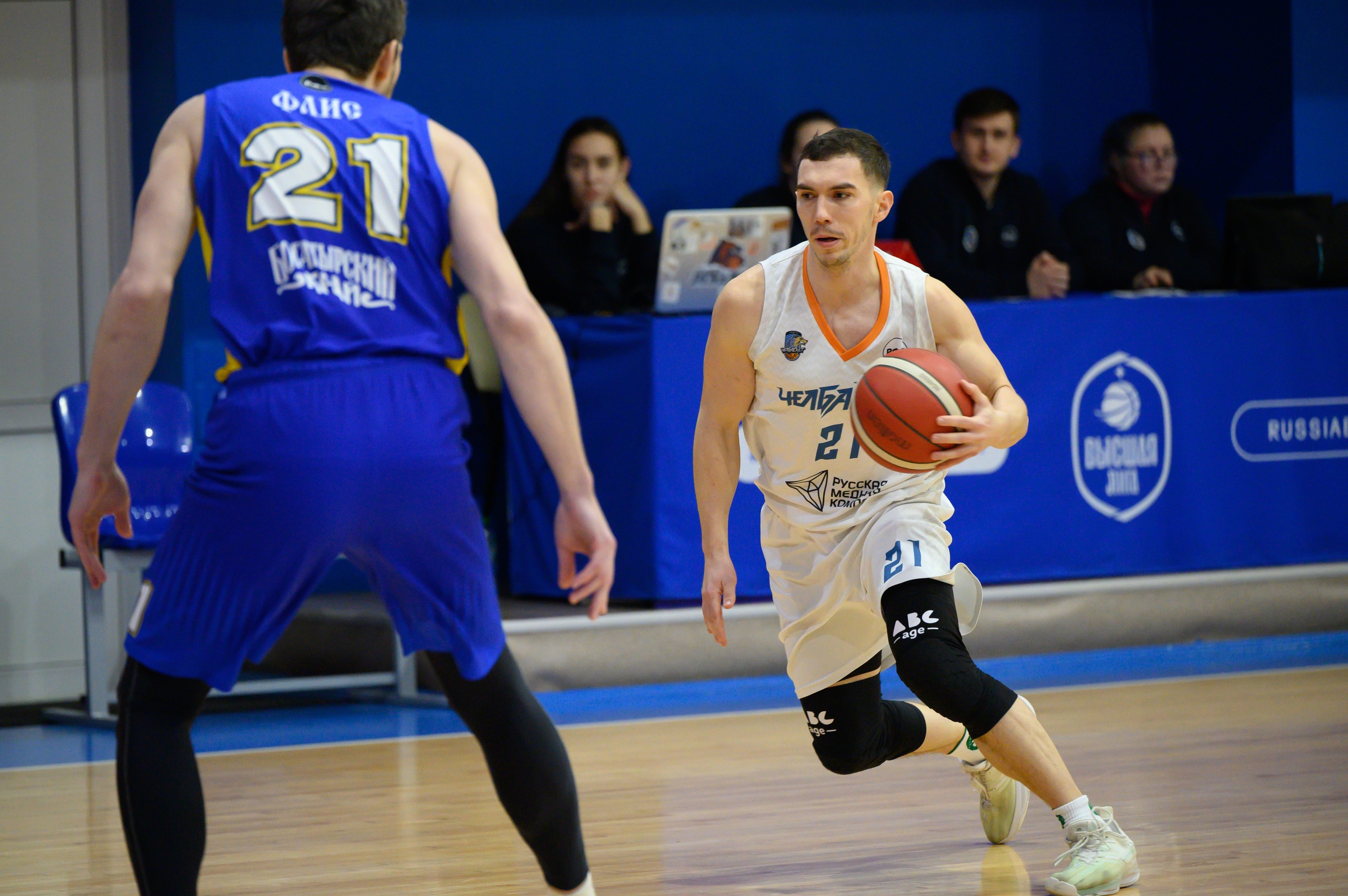 70HWslGtRo4.jpg 70HWslGtRo4.jpg