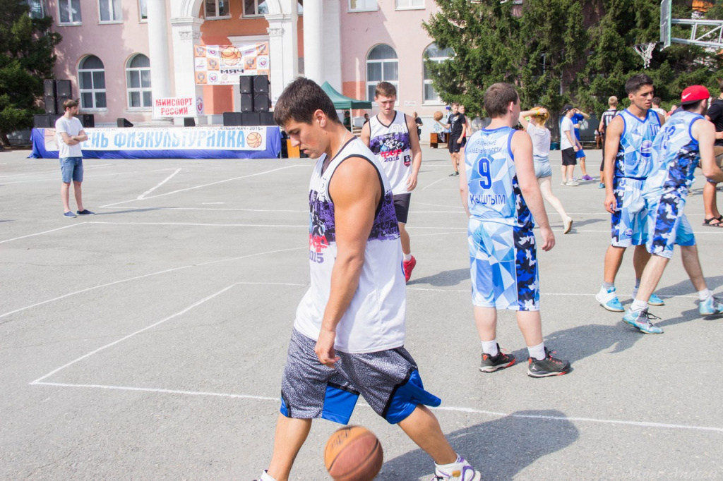 Xu-CiCmsQ4w (1).jpg Xu-CiCmsQ4w (1).jpg