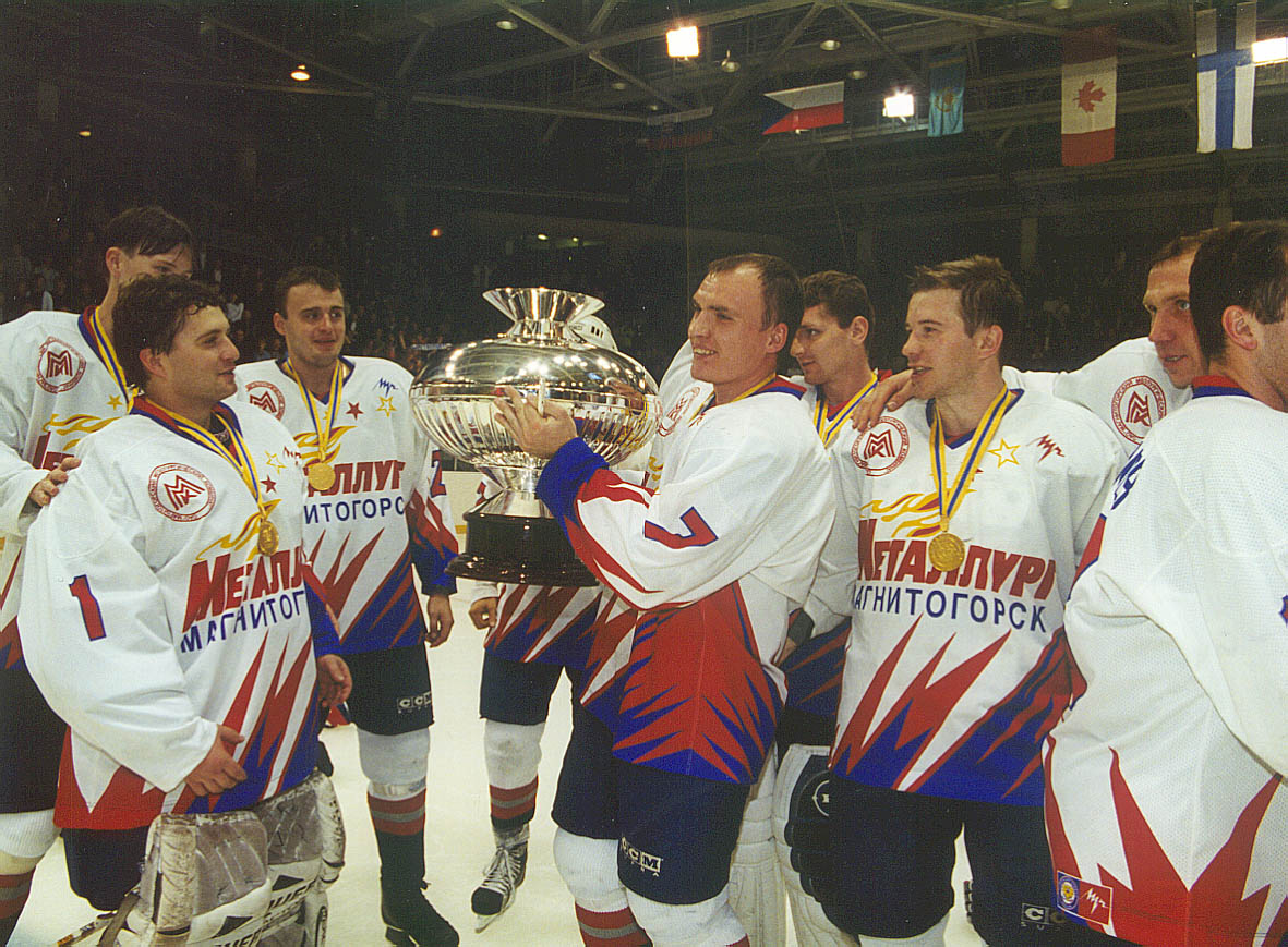 Супер кубок Европы 2 (История).jpg