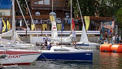 Более 300 яхтсменов сразились за Кубок губернатора по парусному спорту на Увильдах