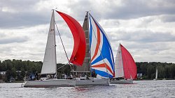 Более 300 яхтсменов сразились за Кубок губернатора по парусному спорту на Увильдах