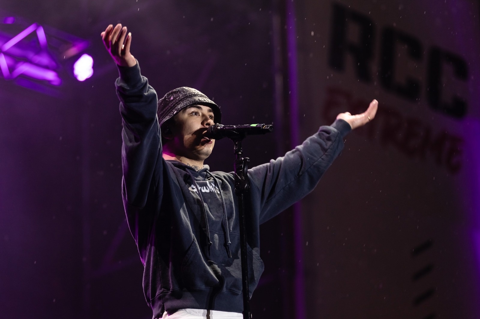 FcmlOPA1VQA (1).jpg FcmlOPA1VQA (1).jpg